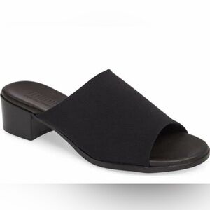 Munro Slide Mules (Beth)  Black Stretch SlipOn Shoes size 7 SS (aaaa narrow) NEW